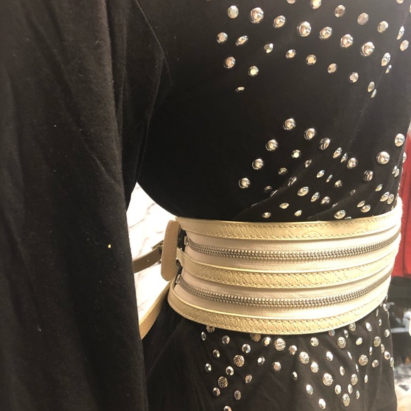 THREE BELTS TO ONE & BACK NY& CO - Picture 3 of 12